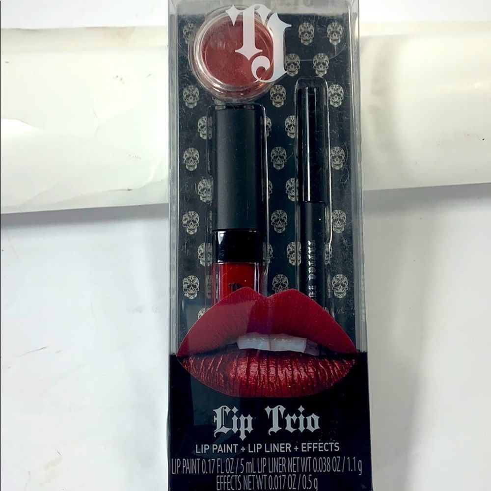 Lip paint by tattoo junkee  color Rebel